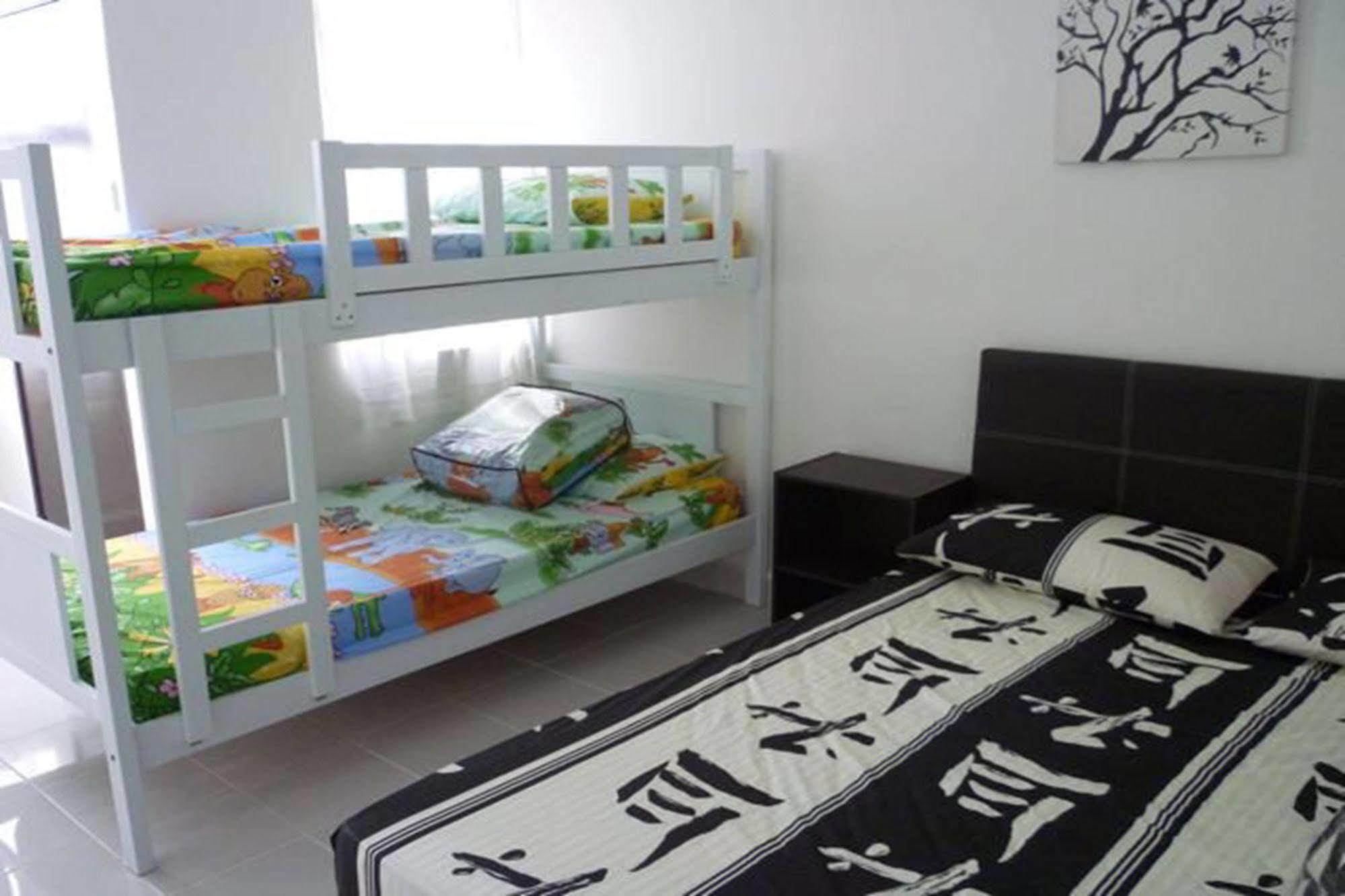 One Motel And Cafe Kuah Εξωτερικό φωτογραφία